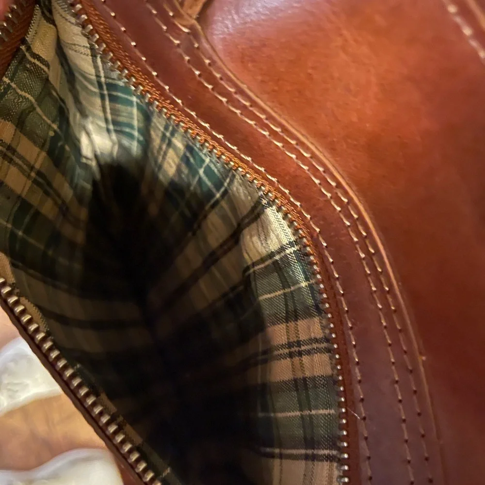 Wild West Los Angeles Rich Brown Leather Tote - Picture 3 of 6